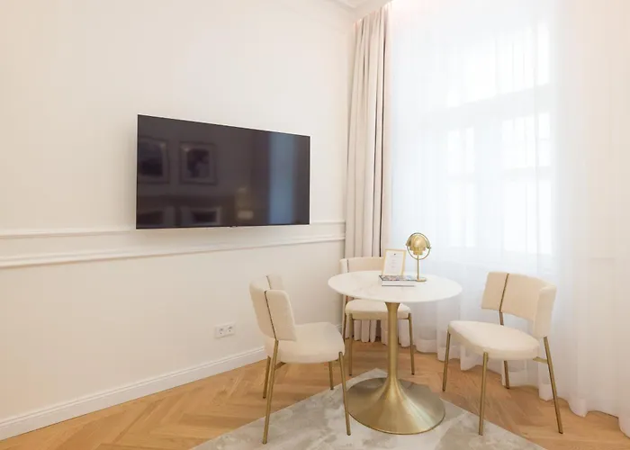 Aparthotel Rafael Kaiser - Signature Centre 4*